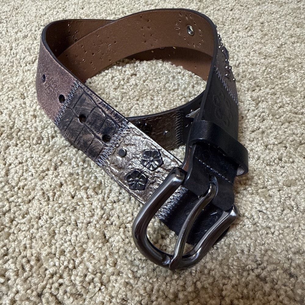 Fossil Leather Studded Belt Women's Size Medium Rodeo Boho Western